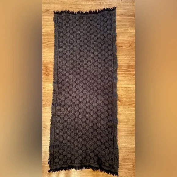 GUCCI | Italian Made 100% Wool Black Grey GG Fringe End Scarf - Picture 2 of 8